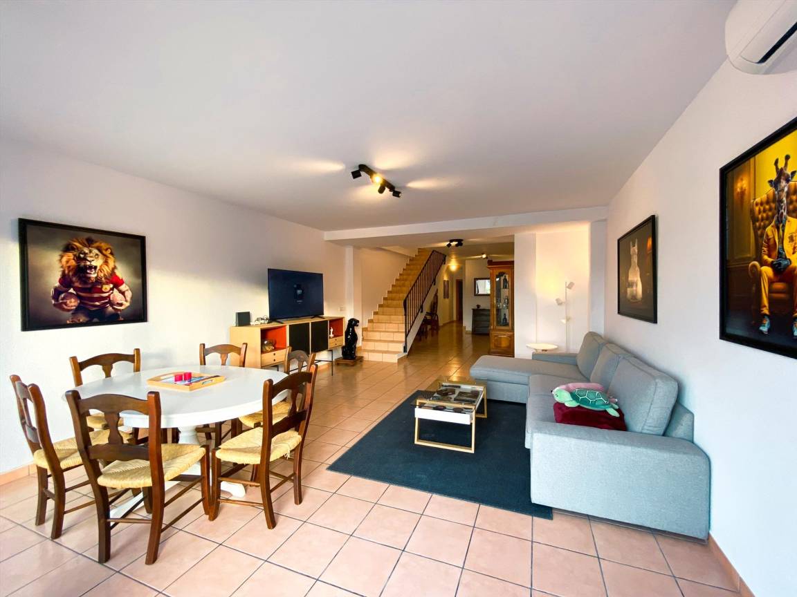137 M² Appartement ∙ 2 Chambres ∙ 4 Personnes - Els Poblets