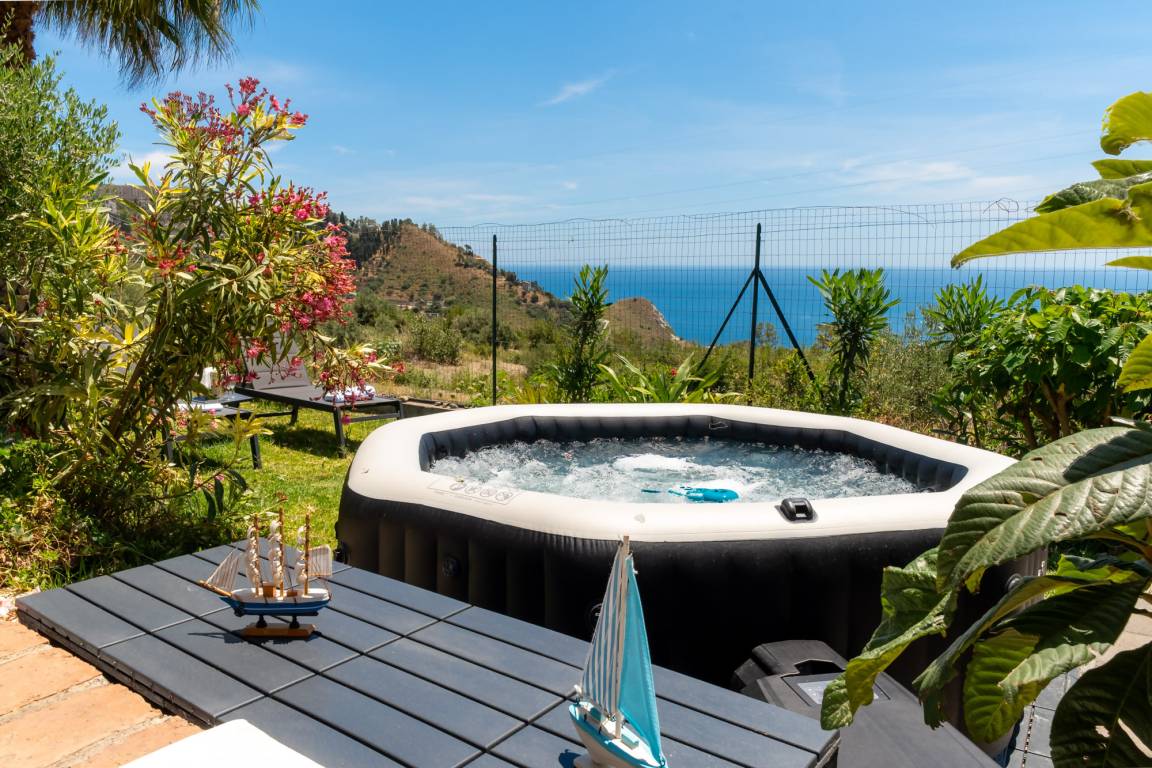 80 M² Appartamento Vacanza ∙ 2 Camere Da Letto ∙ 4 Ospiti - Taormina