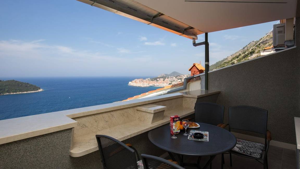 63 M² Apartment ∙ 2 Bedrooms ∙ 6 Guests - Dubrovnik
