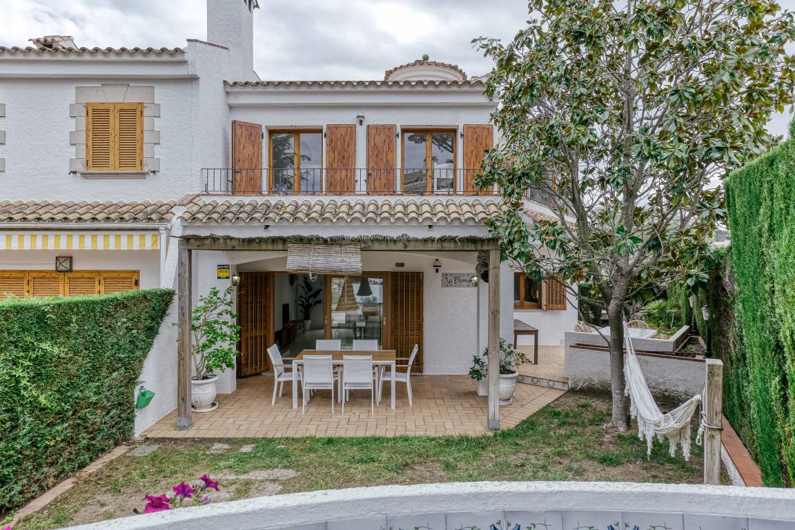 135 M² Huis ∙ 4 Slaapkamers ∙ 8 Gasten - Sant Feliu de Guíxols