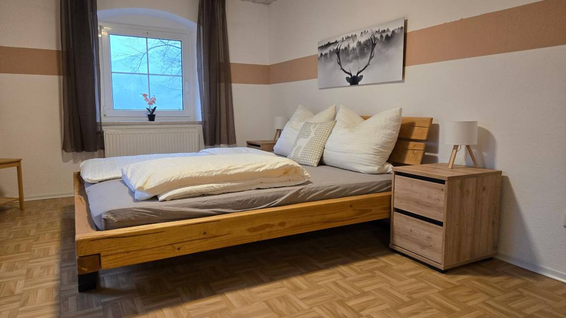 130 M² Ferienwohnung ∙ 2 Schlafzimmer ∙ 6 Gäste - Viechtach