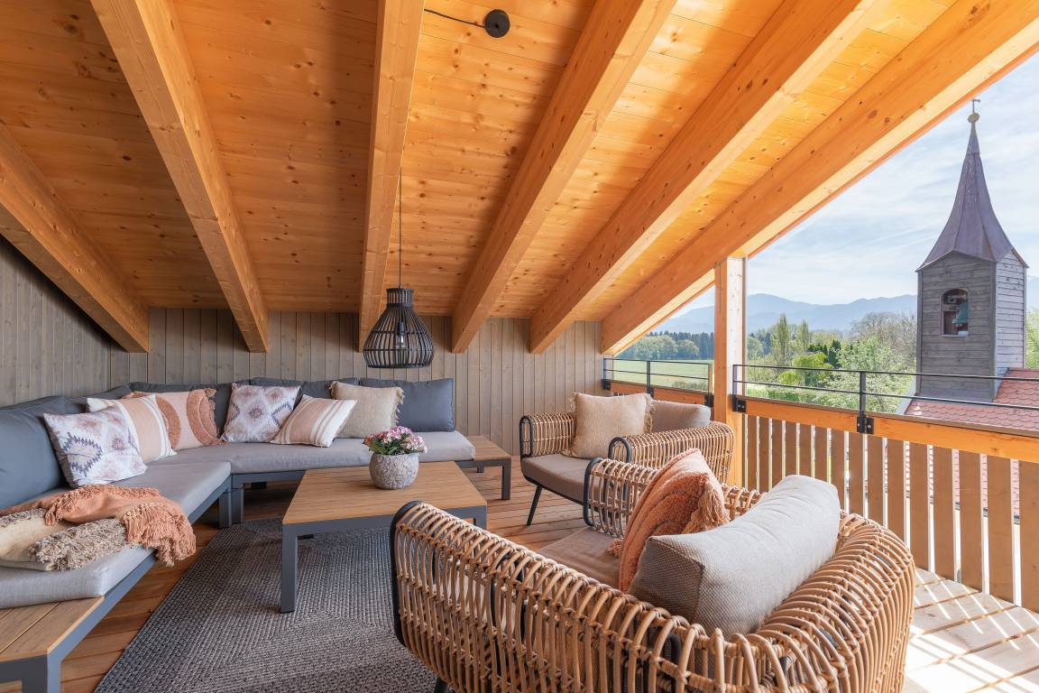 140 M² Ferienwohnung ∙ 2 Schlafzimmer ∙ 5 Gäste - Chieming