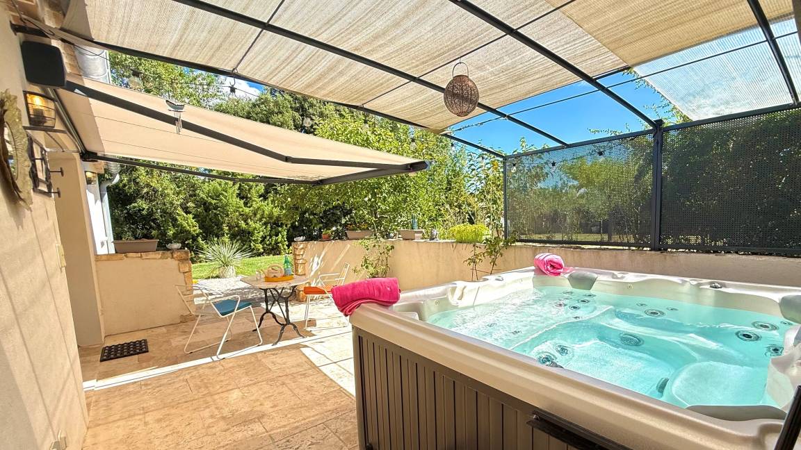 55 M² Maison De Vacances ∙ 1 Chambre ∙ 2 Personnes - Pont-Saint-Esprit