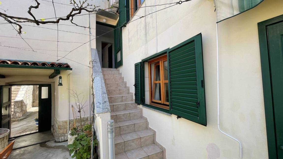 52 M² Ferienwohnung ∙ 2 Schlafzimmer ∙ 4 Gäste - Sukošan