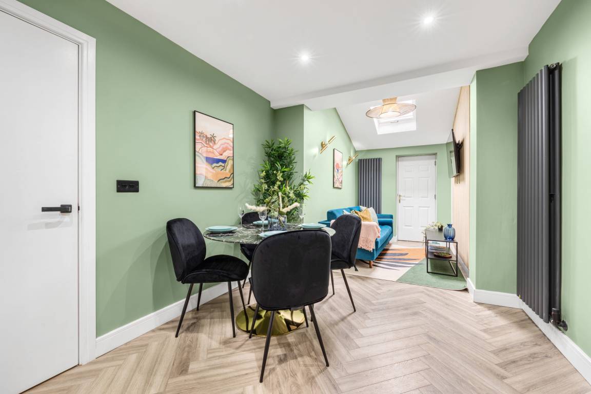 108 M² House ∙ 5 Bedrooms ∙ 10 Guests - Manchester