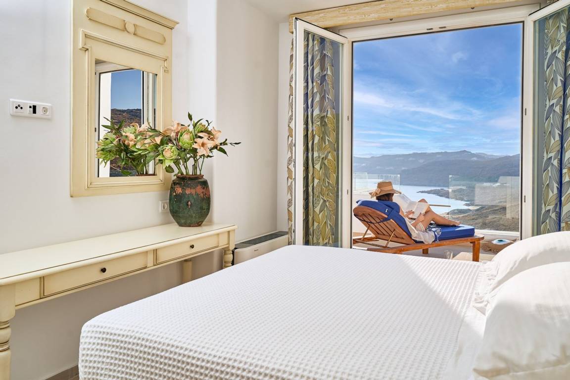 Villa ∙ 3 Bedrooms ∙ 8 Guests - Mykonos Region