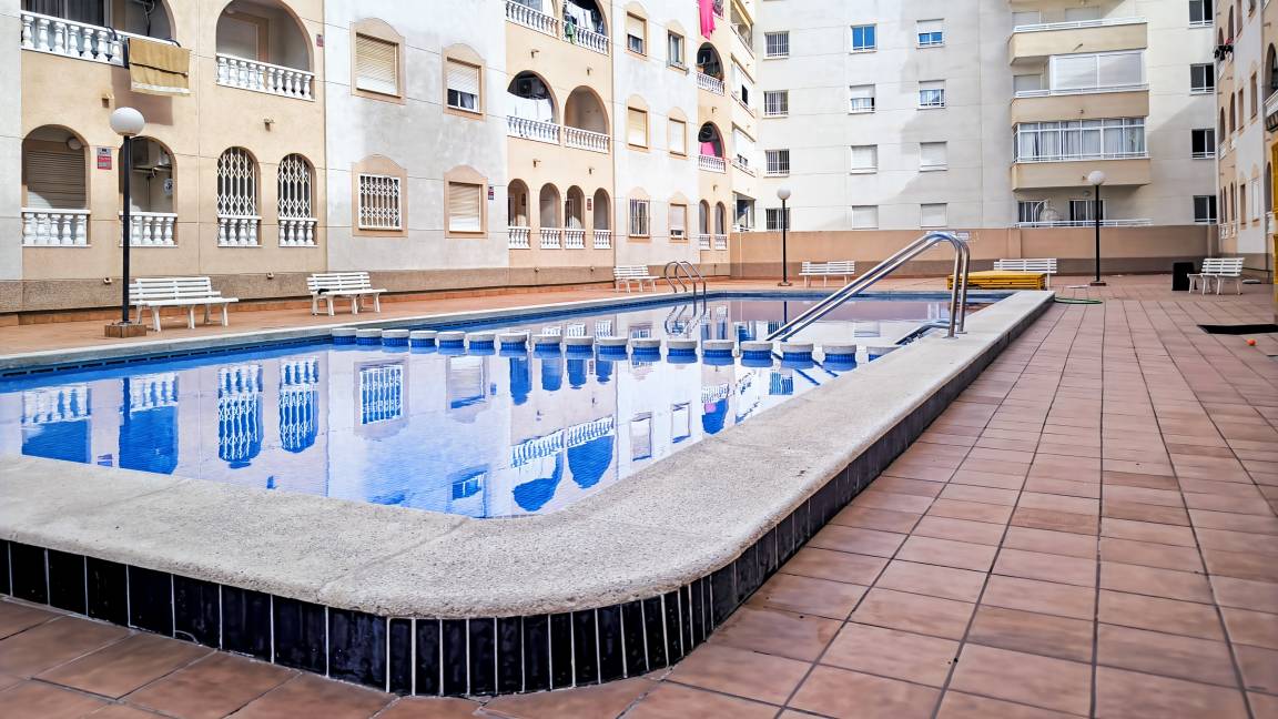 62 M² Apartamento ∙ 2 Habitaciones ∙ 4 Huéspedes - Torrevieja