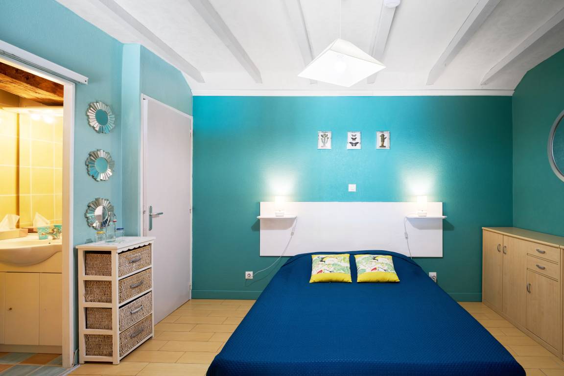 12 M² Bed & Breakfast ∙ 1 Schlafzimmer ∙ 2 Gäste - Ribérac