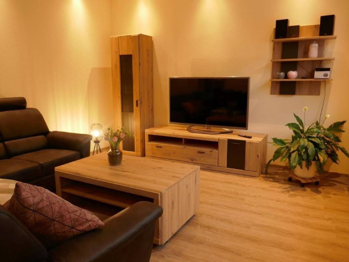 120 M² Ferienwohnung ∙ 3 Schlafzimmer ∙ 6 Gäste - Prüm