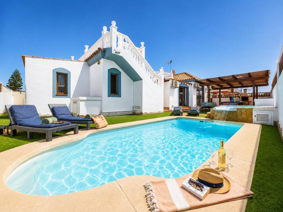 215 M² Villa ∙ 4 Schlafzimmer ∙ 8 Gäste - Corralejo