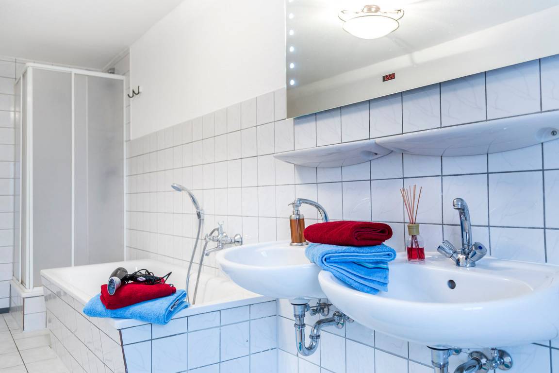 140 m² Ferienwohnung ∙ 3 Schlafzimmer ∙ 6 Gäste – Bild 9