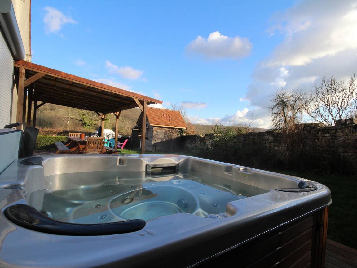 100 M² Cottage ∙ 3 Chambres ∙ 7 Personnes - Nièvre