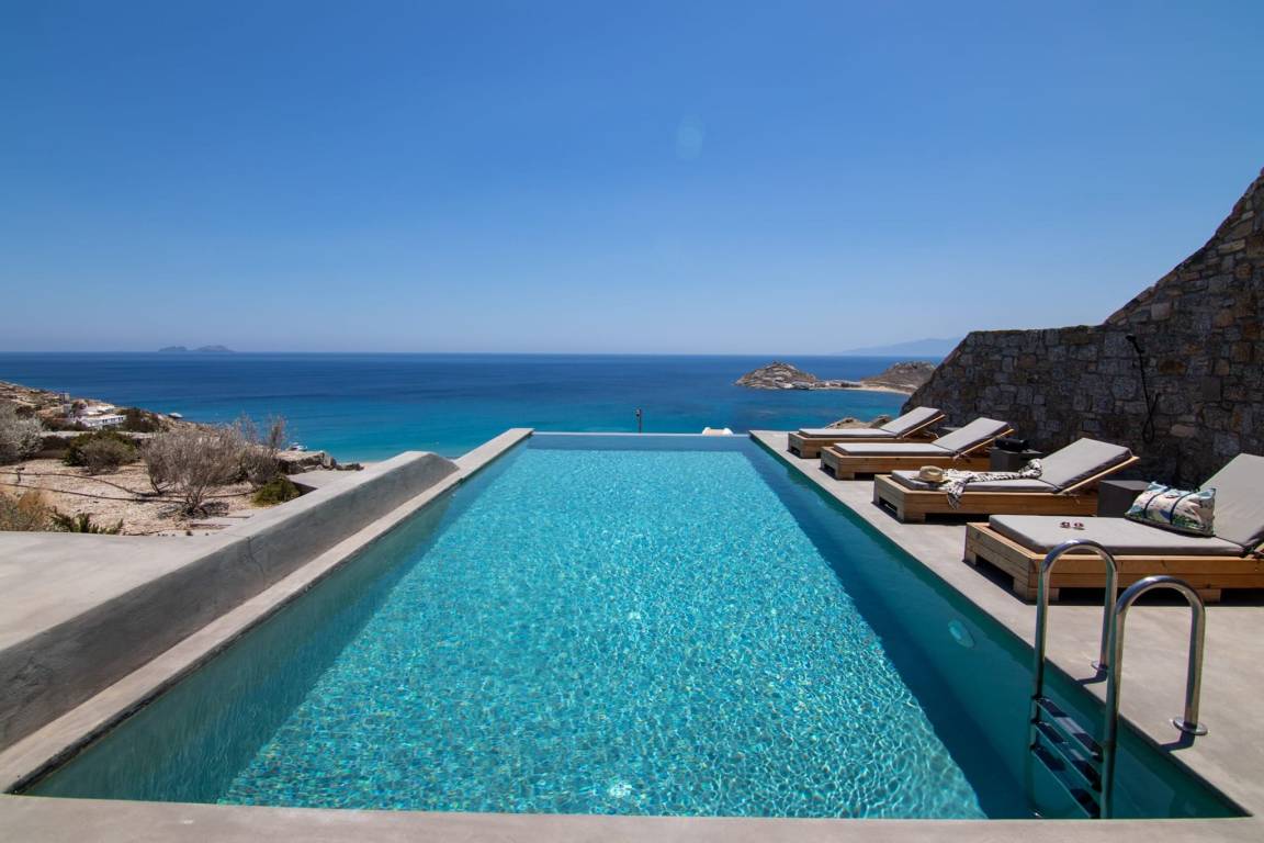 Villa ∙ 4 Bedrooms ∙ 8 Guests - Mykonos