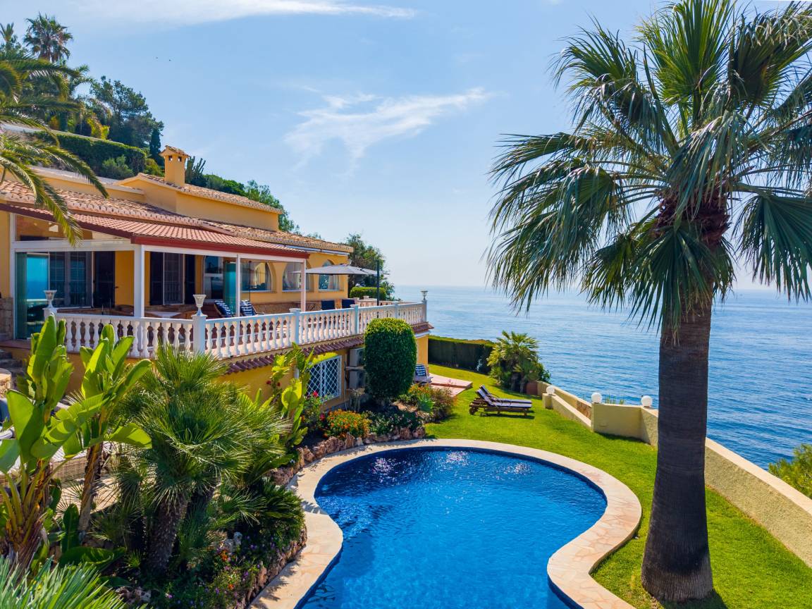 200 M² Ferienhaus ∙ 3 Schlafzimmer ∙ 6 Gäste - Moraira