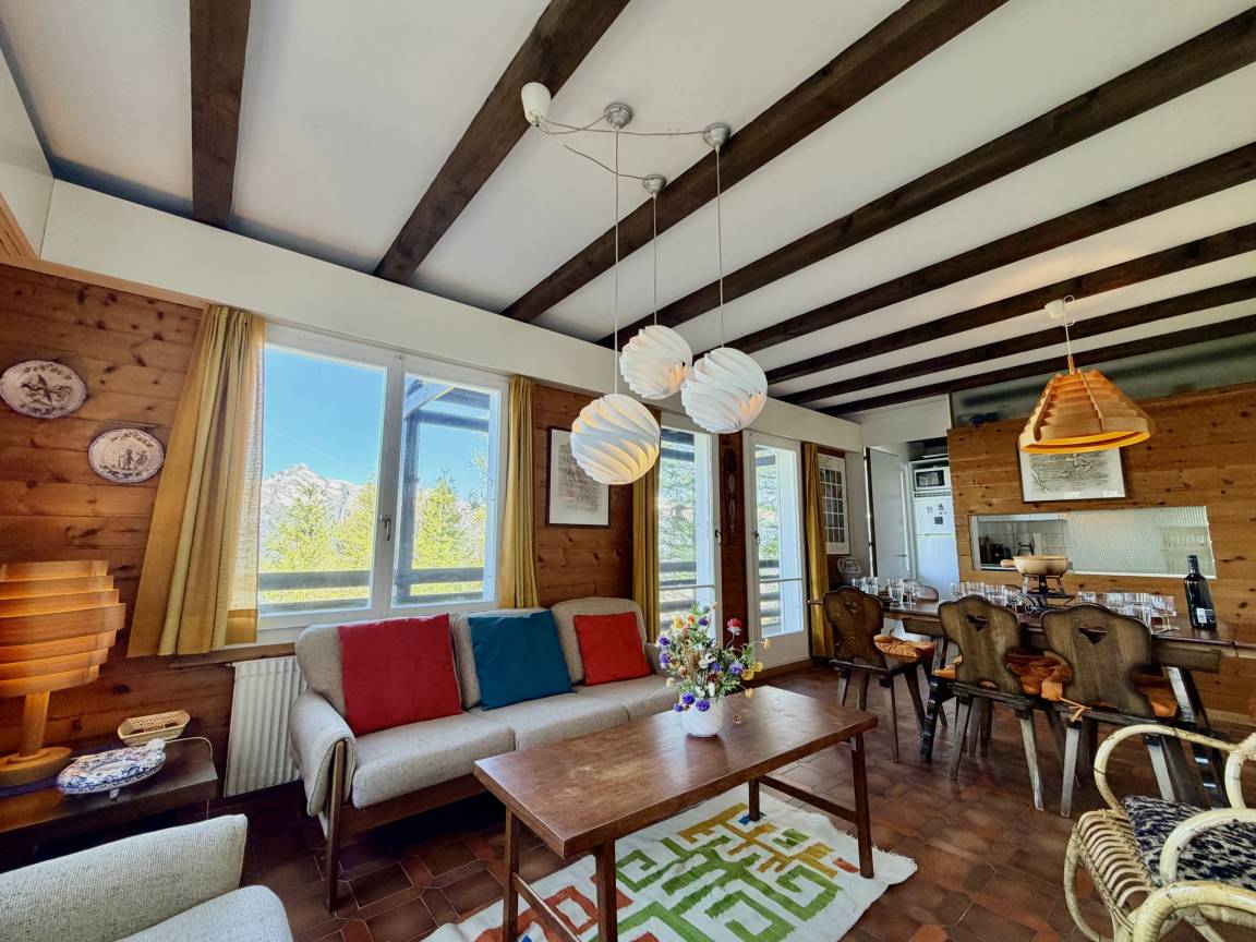 200 M² Chalet ∙ 4 Slaapkamers ∙ 10 Gasten - Sion
