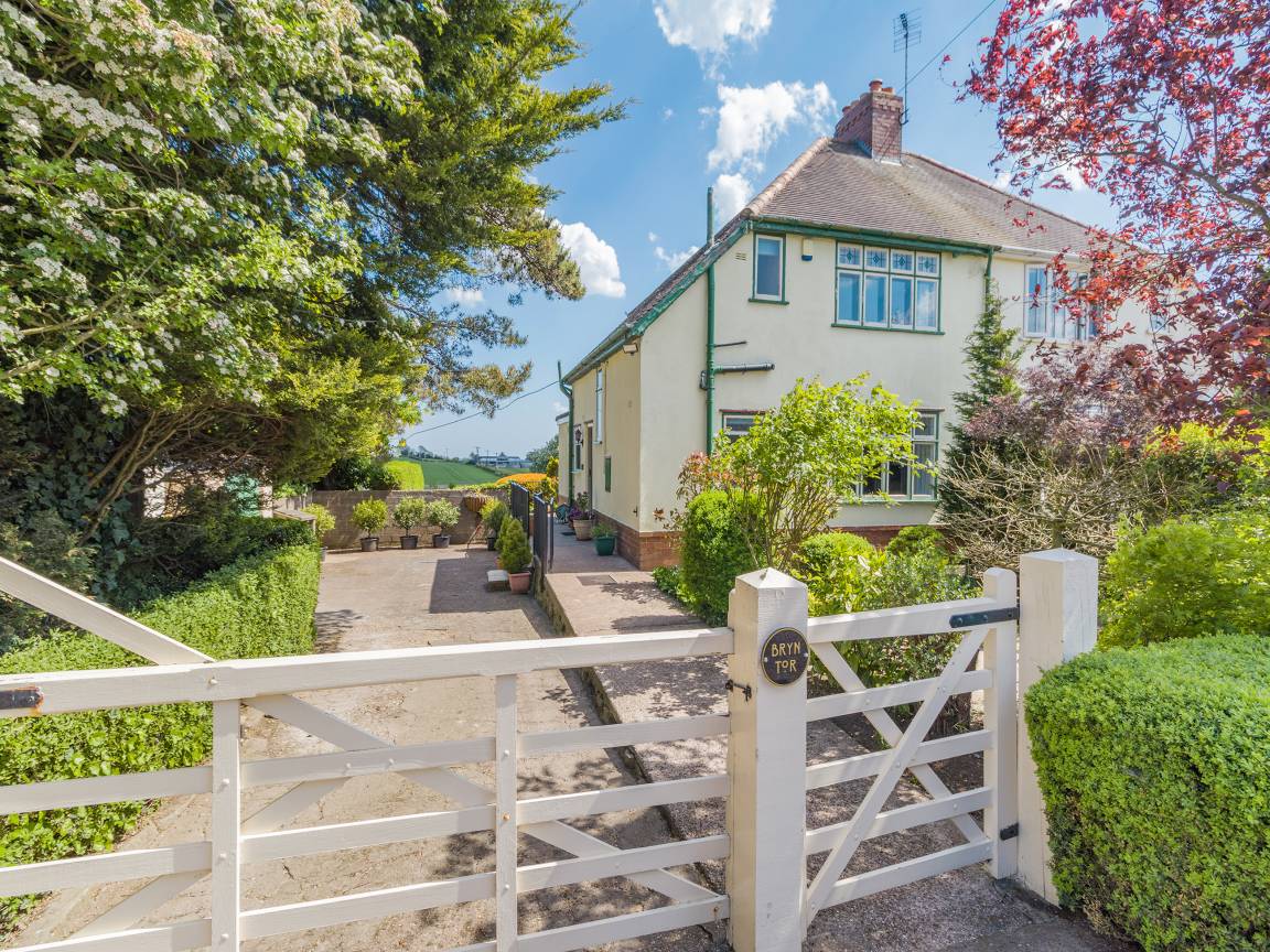 Cottage ∙ 3 Bedrooms ∙ 5 Guests - Chesterfield