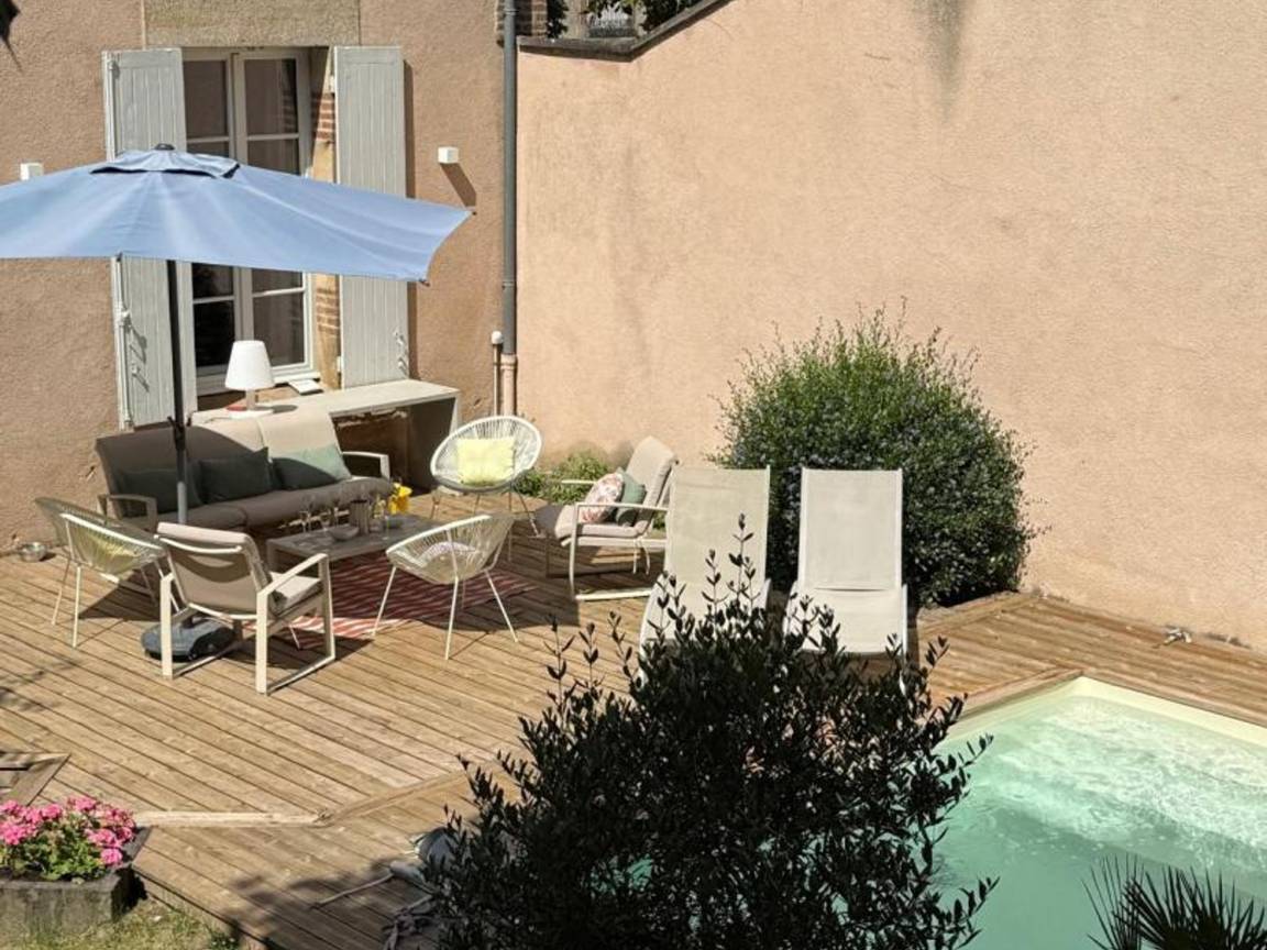 173 M² Cottage ∙ 4 Chambres ∙ 8 Personnes - ibis Styles Moulins Centre