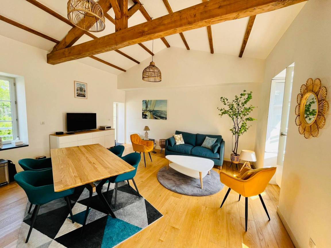 65 M² Apartment ∙ 2 Bedrooms ∙ 4 Guests - La Rochelle
