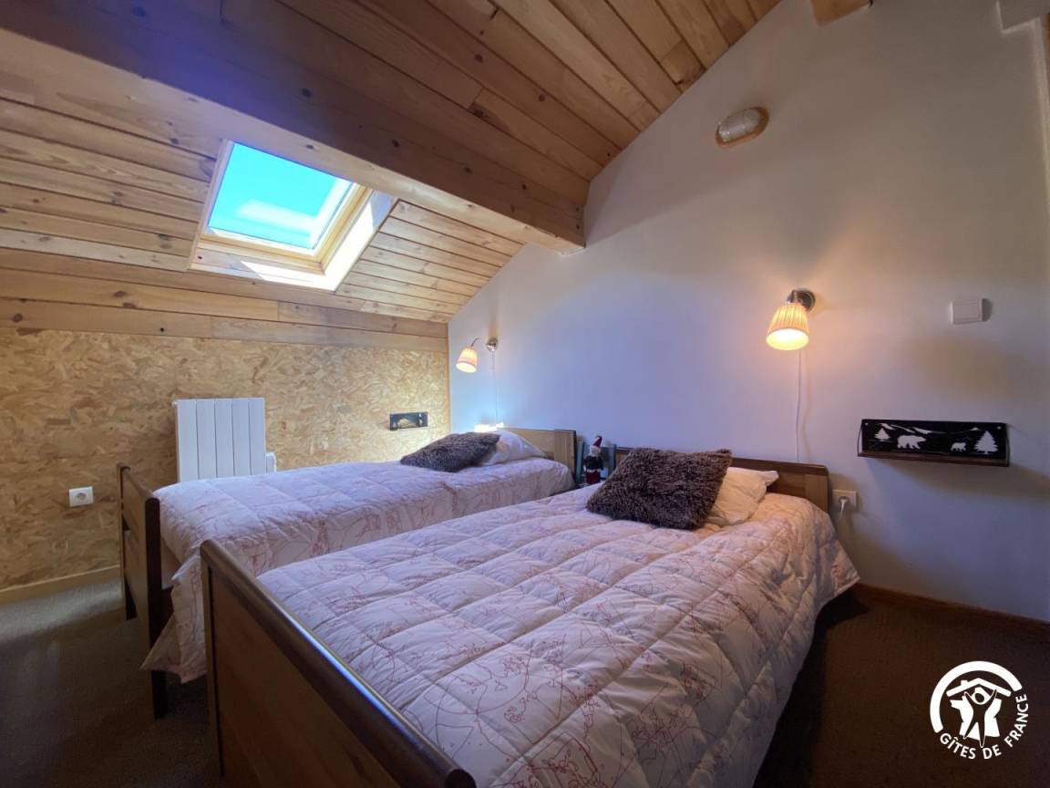 130 m² Gîte ∙ 6 Schlafzimmer ∙ 12 Gäste – Bild 9