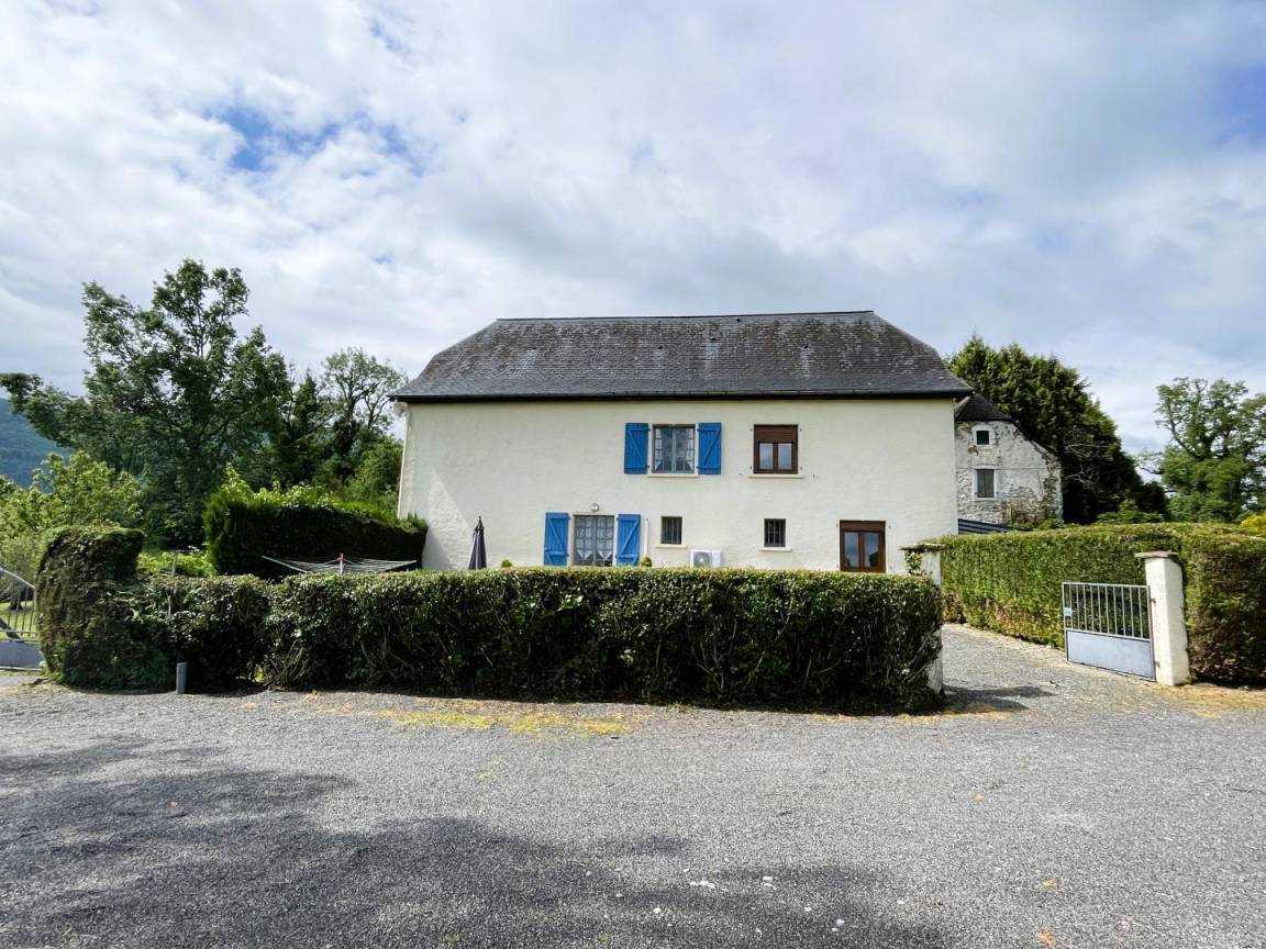 84 m&sup2; G&icirc;te 2 Schlafzimmer 4 G&auml;ste