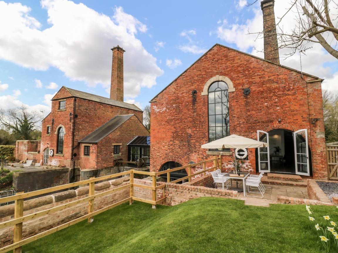 Cottage ∙ 2 Bedrooms ∙ 4 Guests - Nottinghamshire