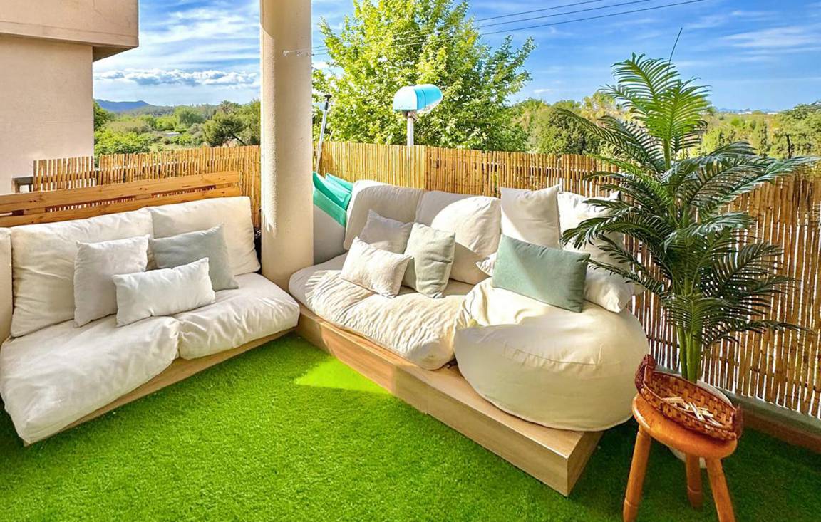 112 M² Apartamento ∙ 2 Habitaciones ∙ 6 Huéspedes - Sagunto
