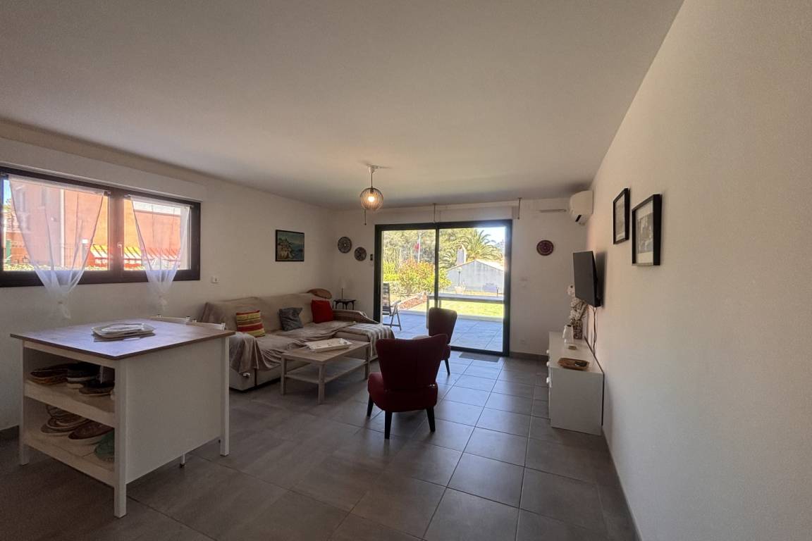 68 M² Apartamento ∙ 2 Quartos ∙ 5 Hóspedes - Cap Estérel