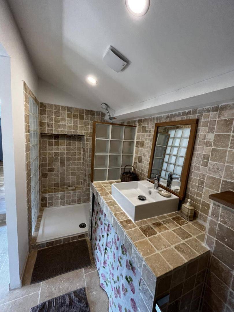 179 m² Gîte ∙ 4 Schlafzimmer ∙ 9 Gäste – Bild 10