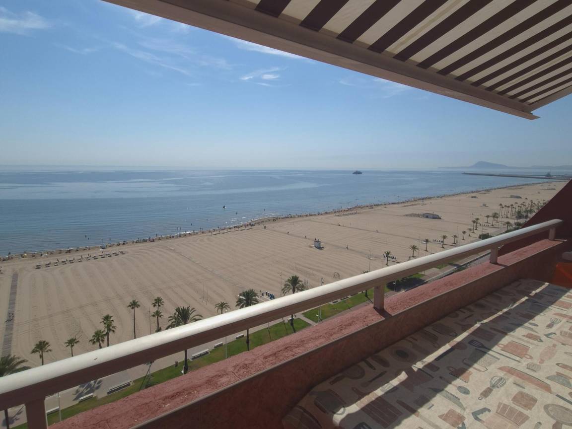 68 M² Apartamento ∙ 3 Habitaciones ∙ 6 Huéspedes - Gandía