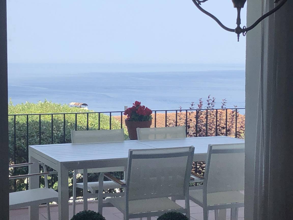 100 M² Apartamento ∙ 3 Habitaciones ∙ 6 Huéspedes - Palafrugell