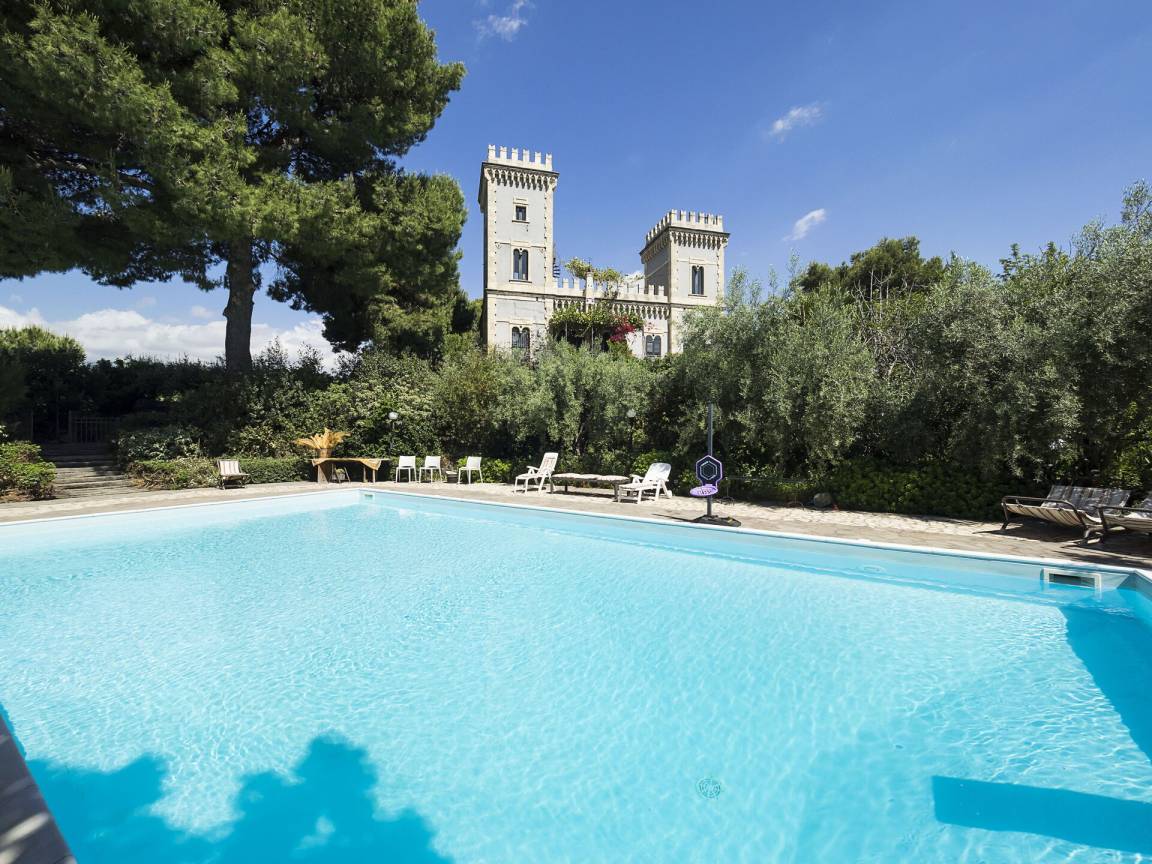 200 M² Château ∙ 5 Chambres ∙ 10 Personnes - Catania