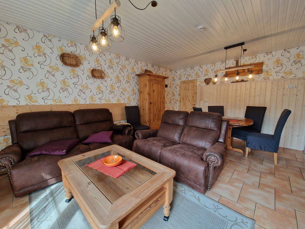 65 M² Ferienhaus ∙ 2 Schlafzimmer ∙ 4 Gäste - Neuharlingersiel