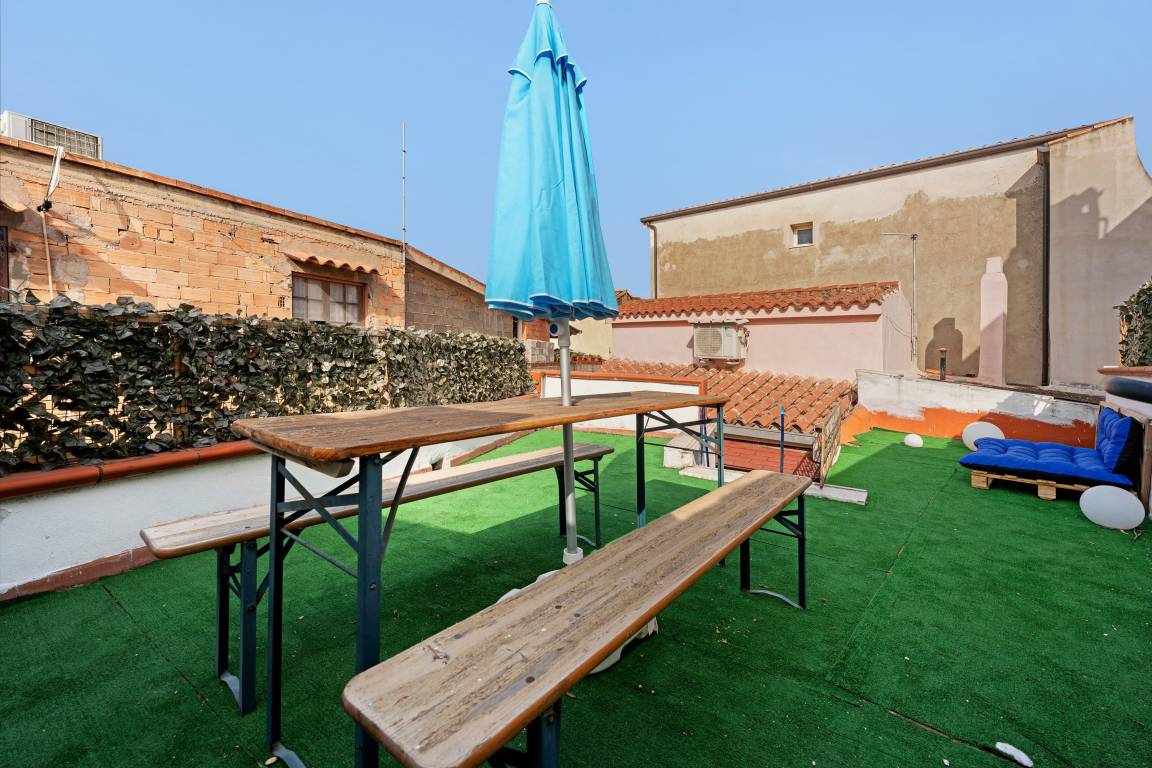 74 M² Ferienwohnung ∙ 1 Schlafzimmer ∙ 6 Gäste - Muravera