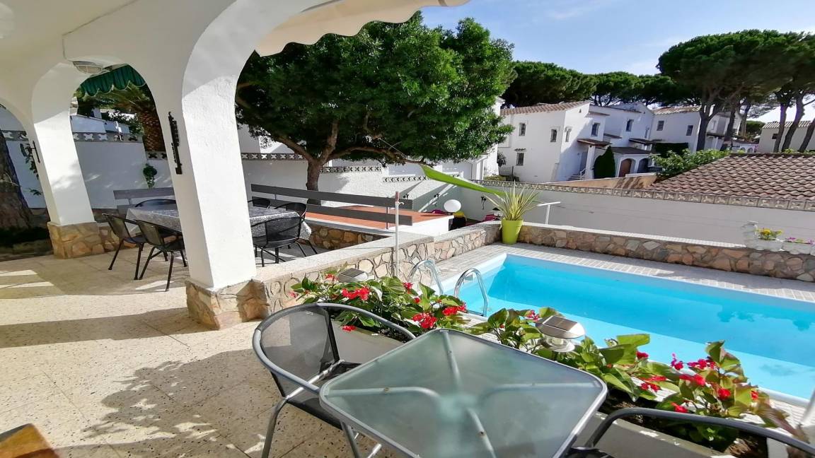 95 M² Villa ∙ 3 Slaapkamers ∙ 6 Gasten - L'Escala