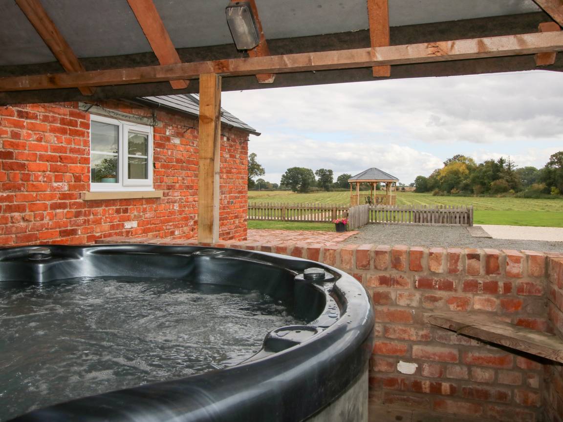 Cottage ∙ 2 Bedrooms ∙ 4 Guests - Shropshire