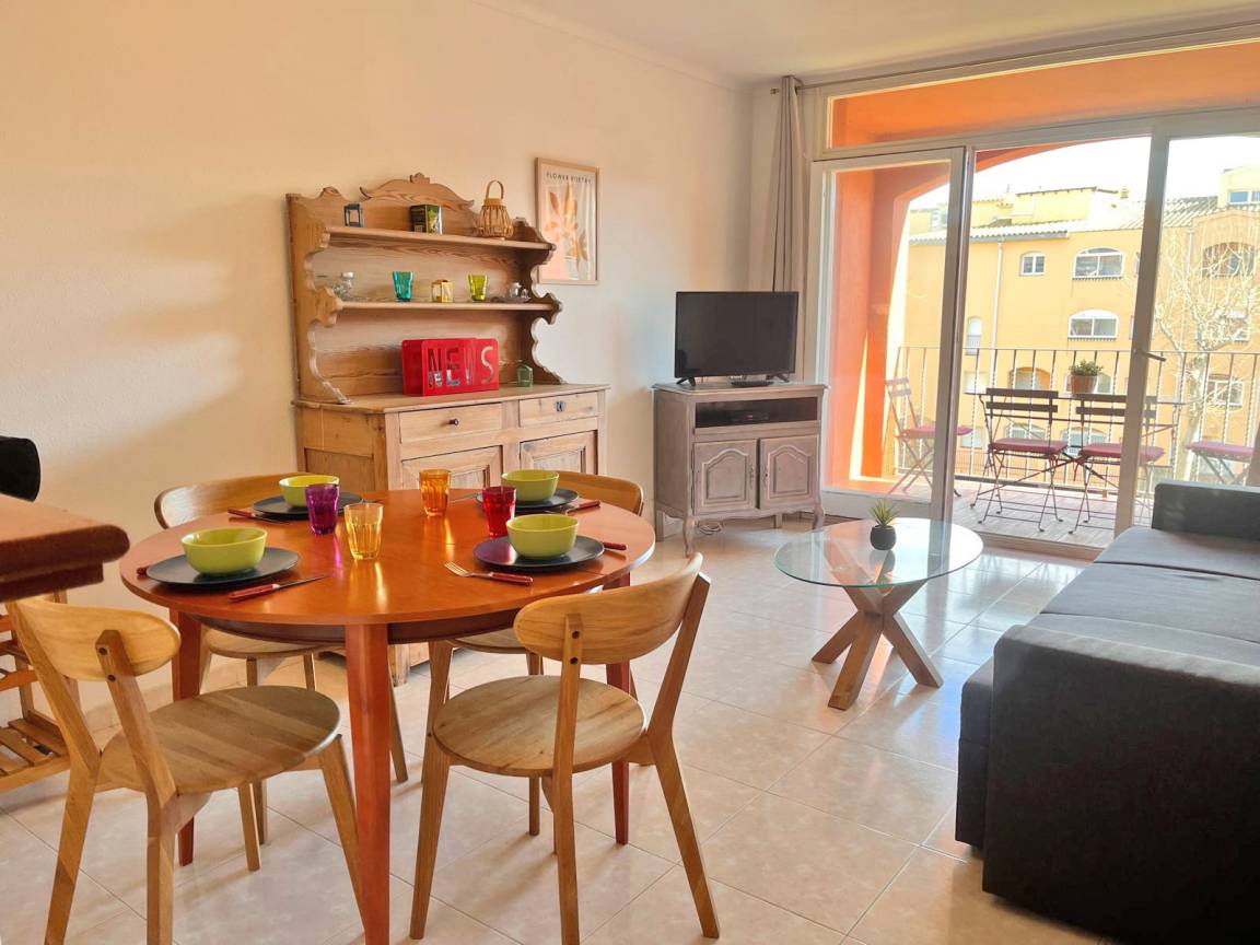 52 M² Ferienwohnung ∙ 2 Schlafzimmer ∙ 5 Gäste - Empuriabrava