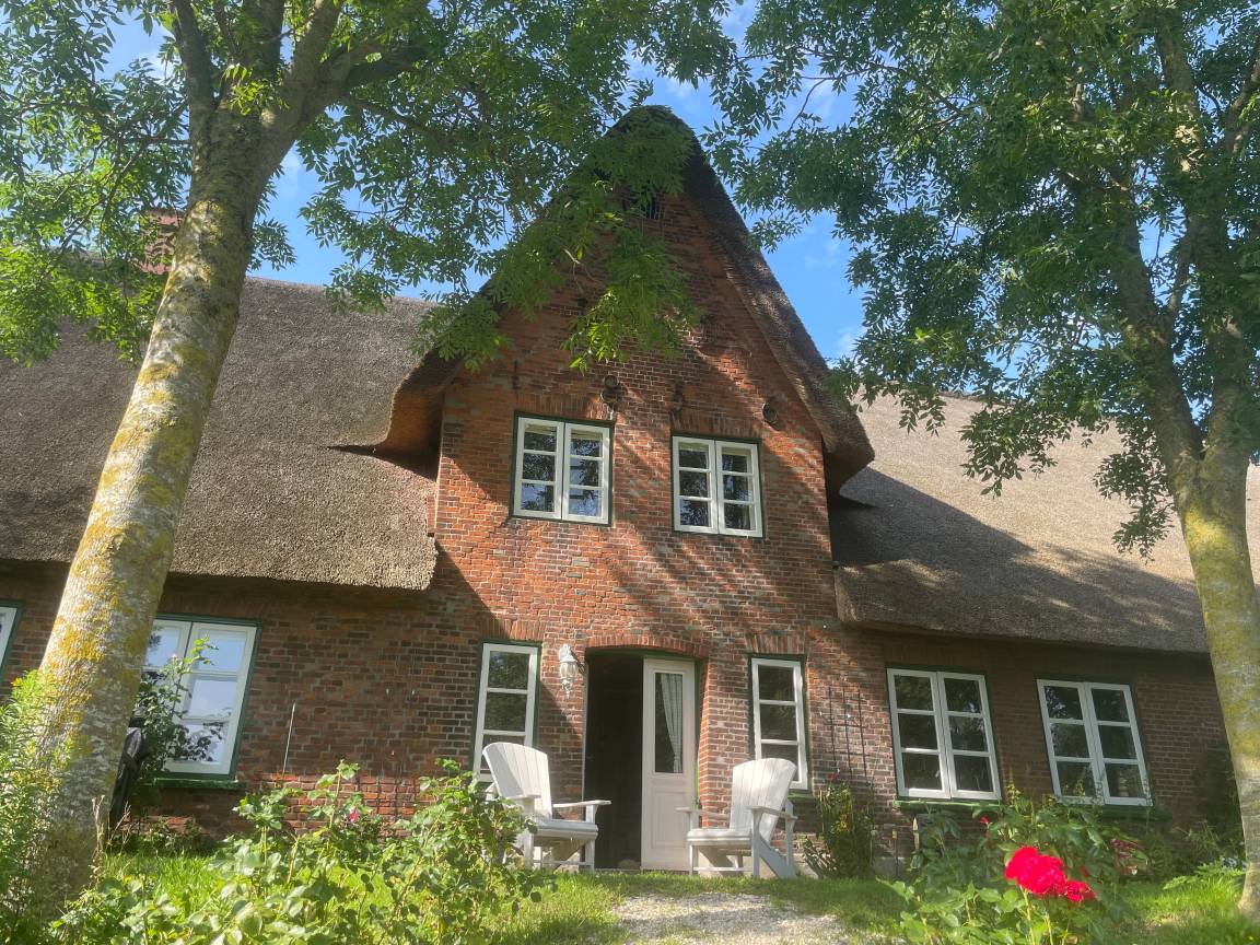 80 M² Ferienwohnung ∙ 1 Schlafzimmer ∙ 4 Gäste - Pellworm