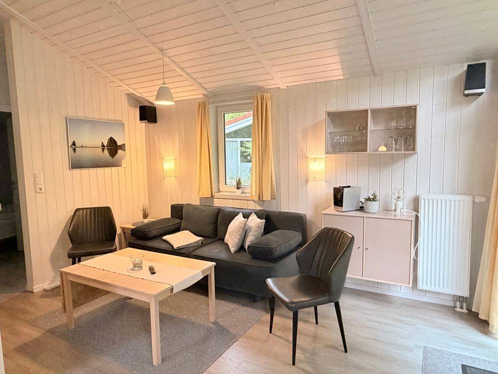 58 M² Ferienhaus ∙ 2 Schlafzimmer ∙ 4 Gäste - Travemünde
