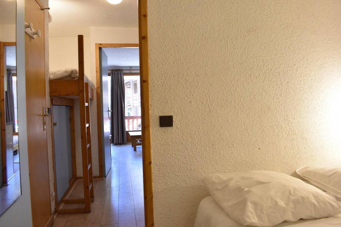 28 m² Ferienwohnung ∙ 1 Schlafzimmer ∙ 4 Gäste – Bild 8