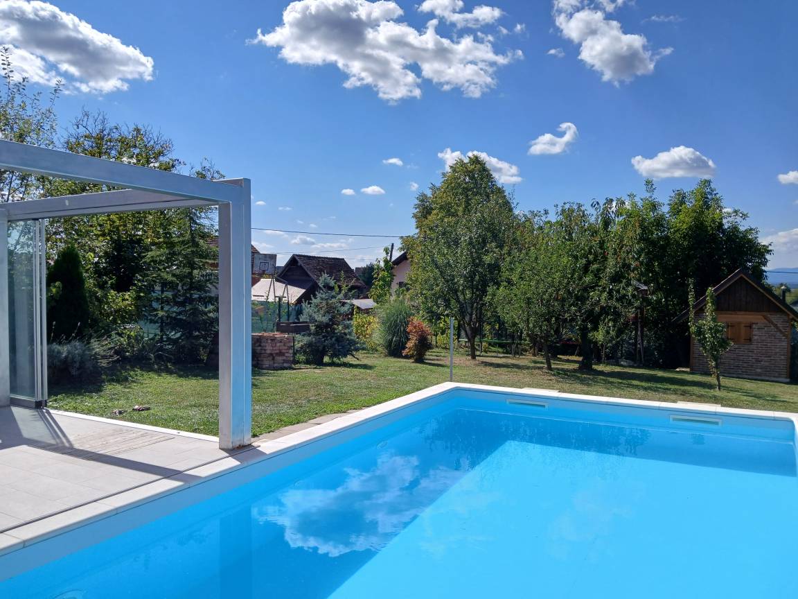 64 M² Casa Vacanza ∙ 2 Camere Da Letto ∙ 4 Ospiti - Ivanić-Grad