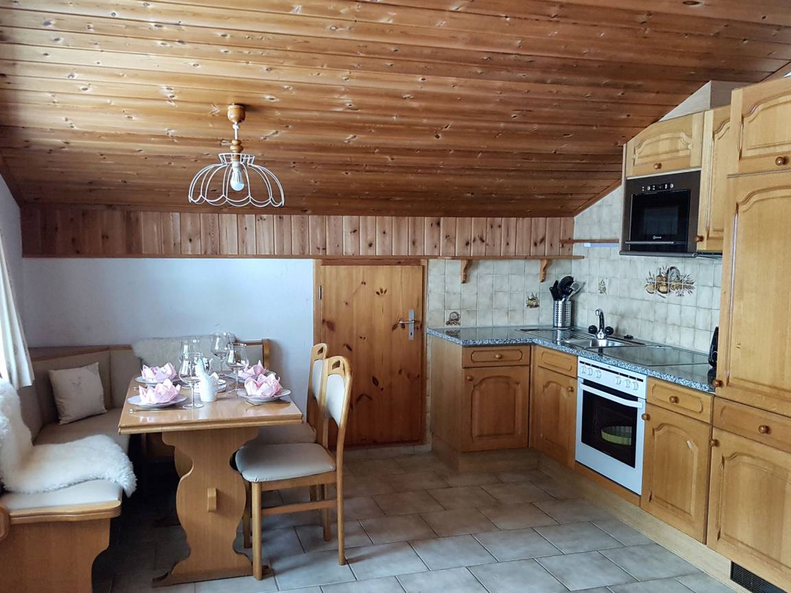 Ferienwohnung ∙ 2 Schlafzimmer ∙ 4 Gäste - Pany