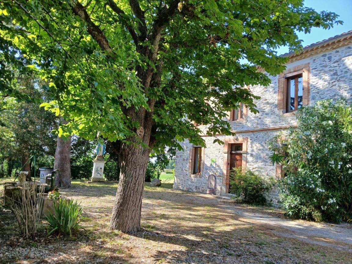 202 M² Gîte ∙ 5 Chambres ∙ 14 Personnes - Tarn
