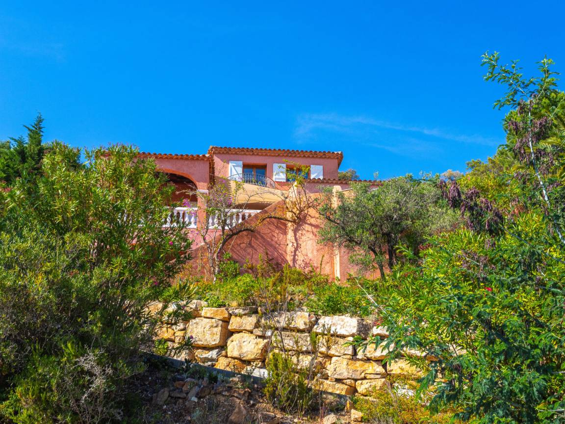 53 M² Ferienwohnung ∙ 1 Schlafzimmer ∙ 4 Gäste - La Londe-les-Maures