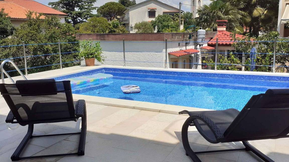 107 M² Ferienwohnung ∙ 3 Schlafzimmer ∙ 5 Gäste - Vrbnik