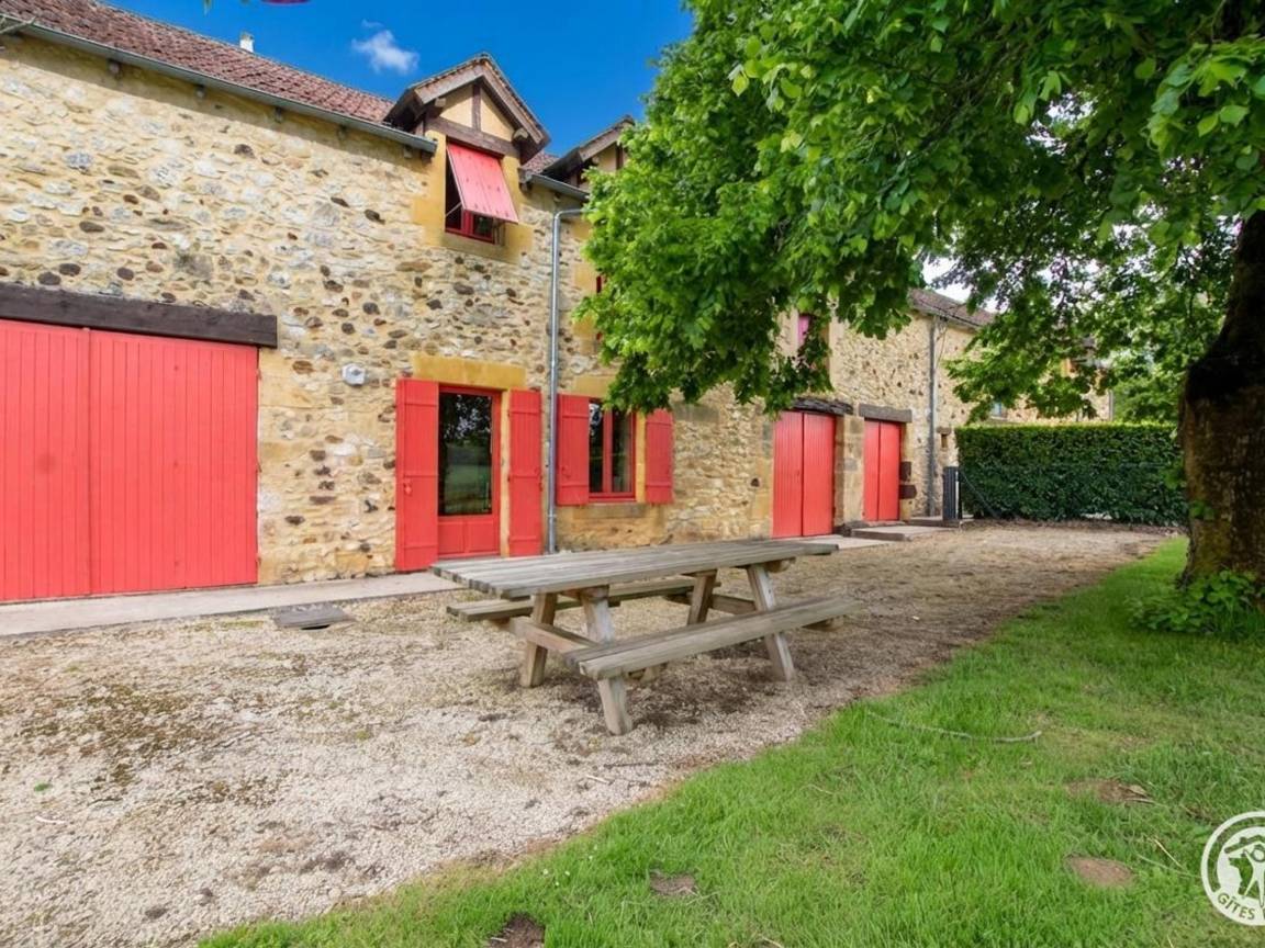 120 M² Casa Rural ∙ 3 Habitaciones ∙ 9 Huéspedes - Belvès