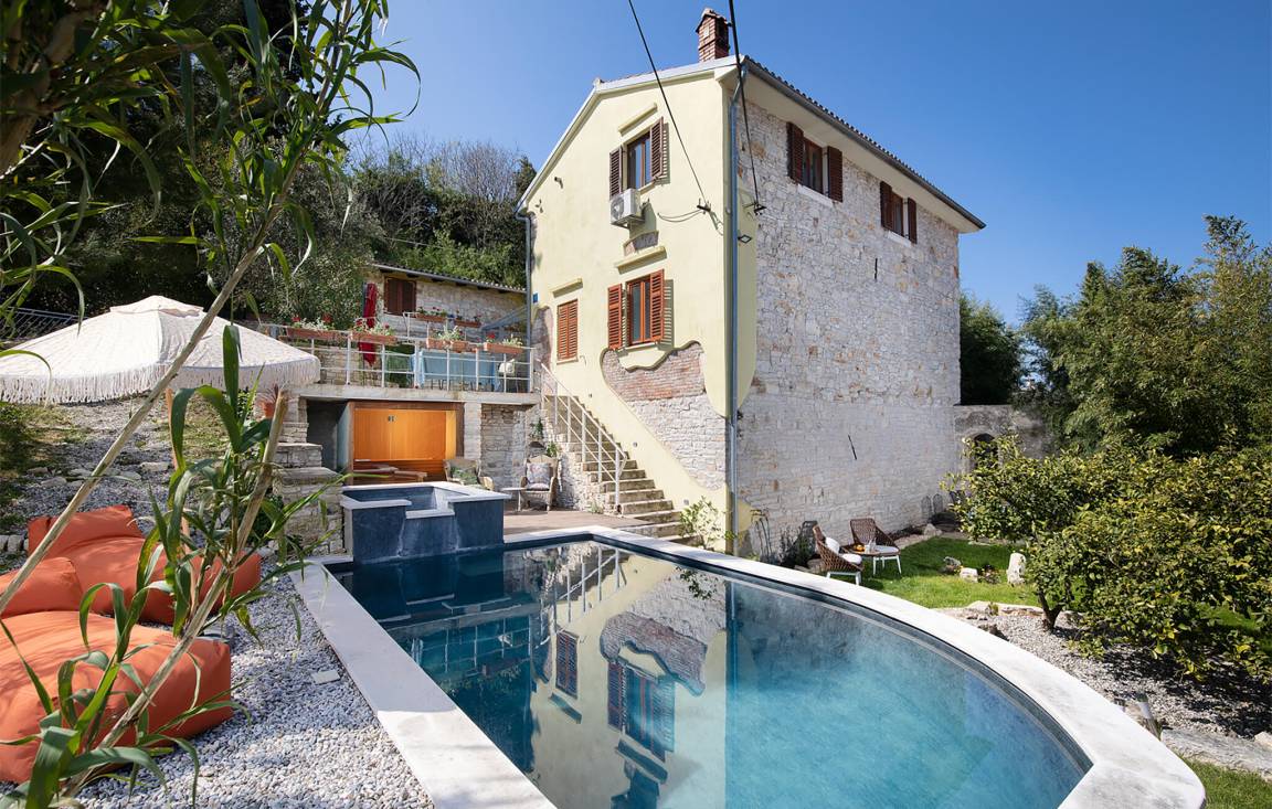120 M² House ∙ 4 Bedrooms ∙ 8 Guests - Banjole