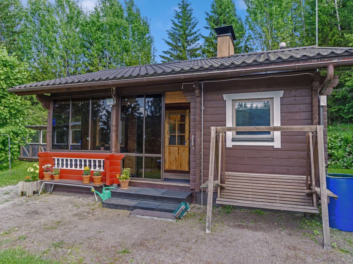 40 M² Talo ∙ 1 Makuuhuone ∙ 4 Vierasta - Askola