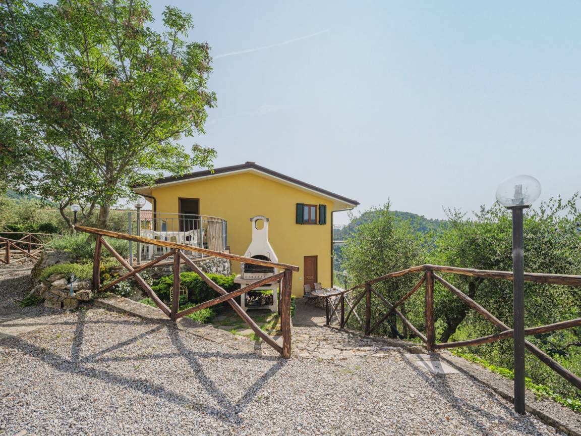 70 M² Appartamento Vacanza ∙ 2 Camere Da Letto ∙ 6 Ospiti - Lucca