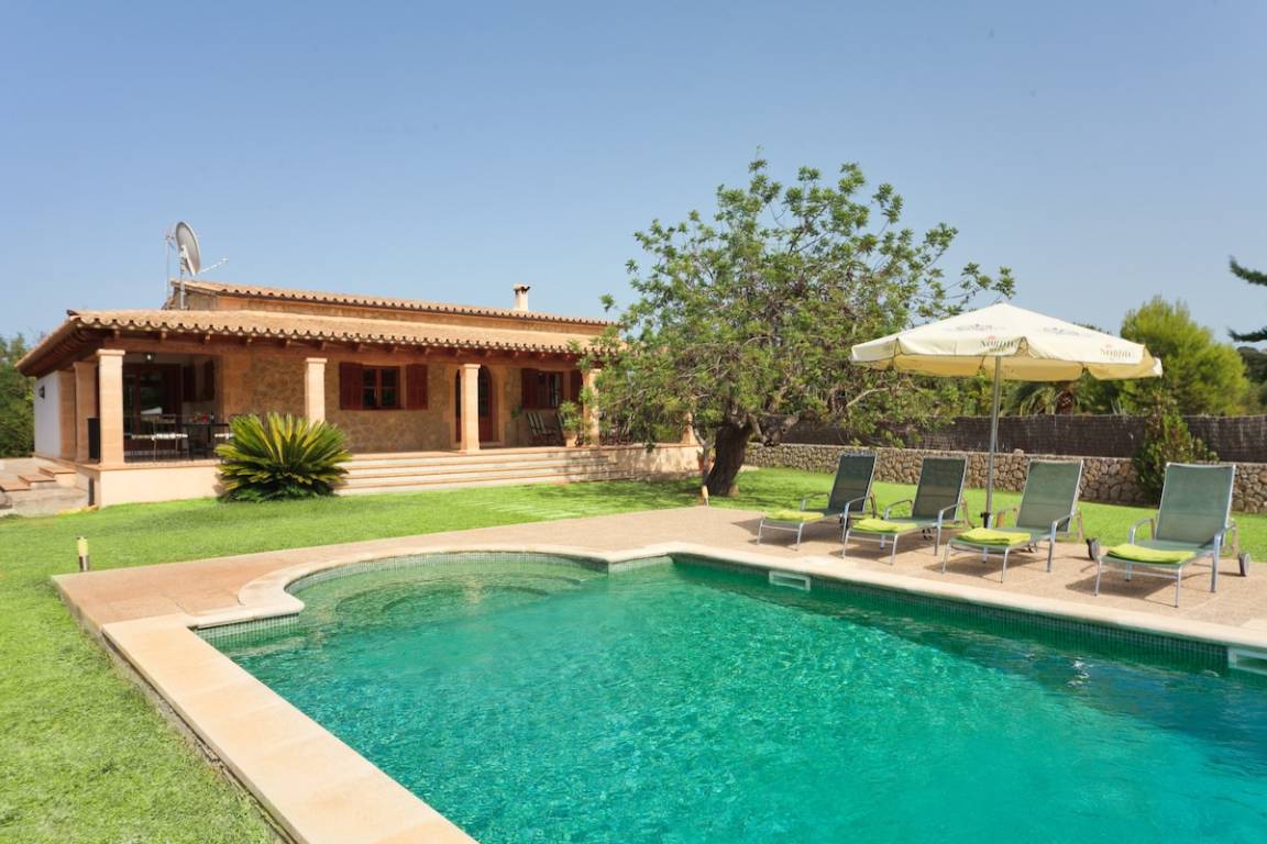 Hauptansicht vom Villa: Elegant Villa - only 1.5km to Pollensa town!