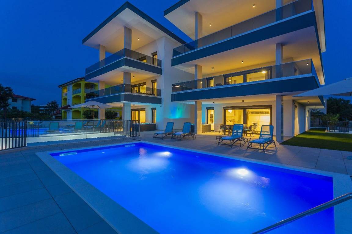 100 M² Apartment ∙ 2 Bedrooms ∙ 5 Guests - Krk, Hırvatistan